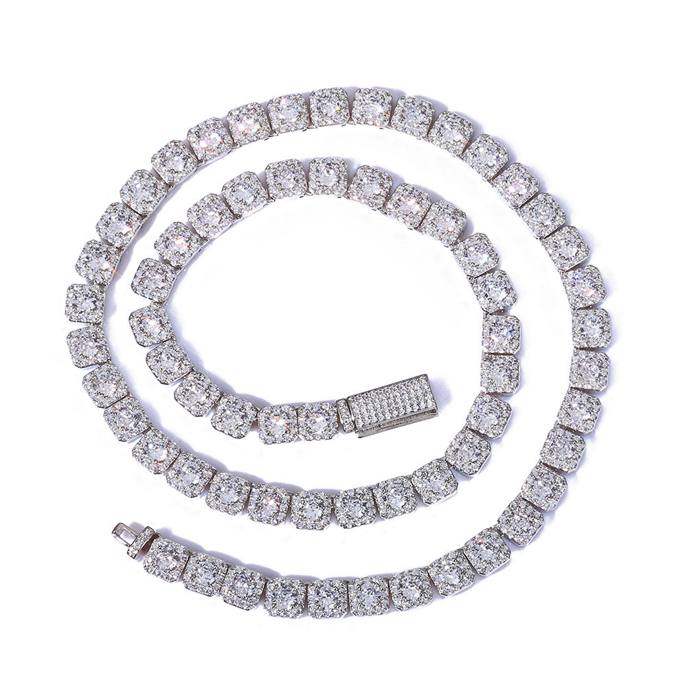 Cluster Chains